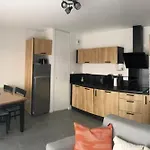 L'azalee D'eden Apartman *