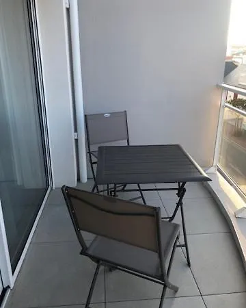 L'azalee D'eden Apartment